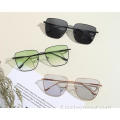i più nuovi occhiali da sole moda unisex in italia occhiali da sole quadrati con montatura in metallo occhiali da sole all&#39;ingrosso